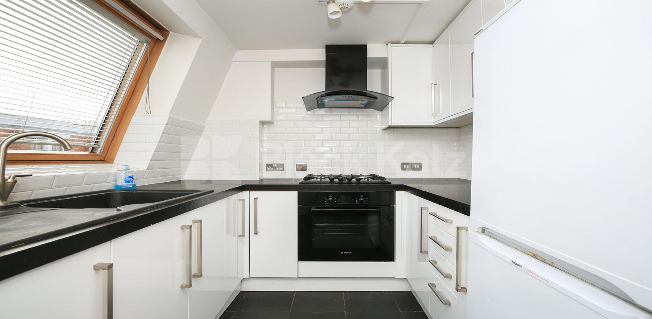 			2 Bedroom, 1 bath, 1 reception Flat			 Hargrave Road, Archway